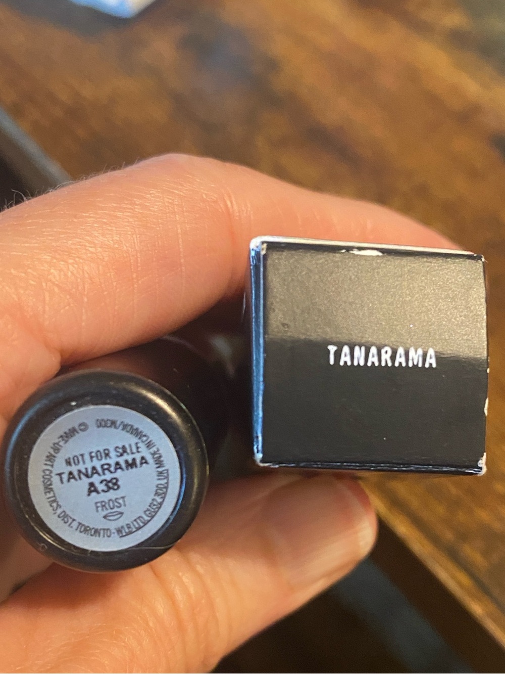 MAC Lipstick- Tanarama -Frost - Picture 8 of 8